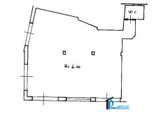 Local front stands from downtown area outside ztl