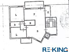 First floor apartment with excellent finishes and garage