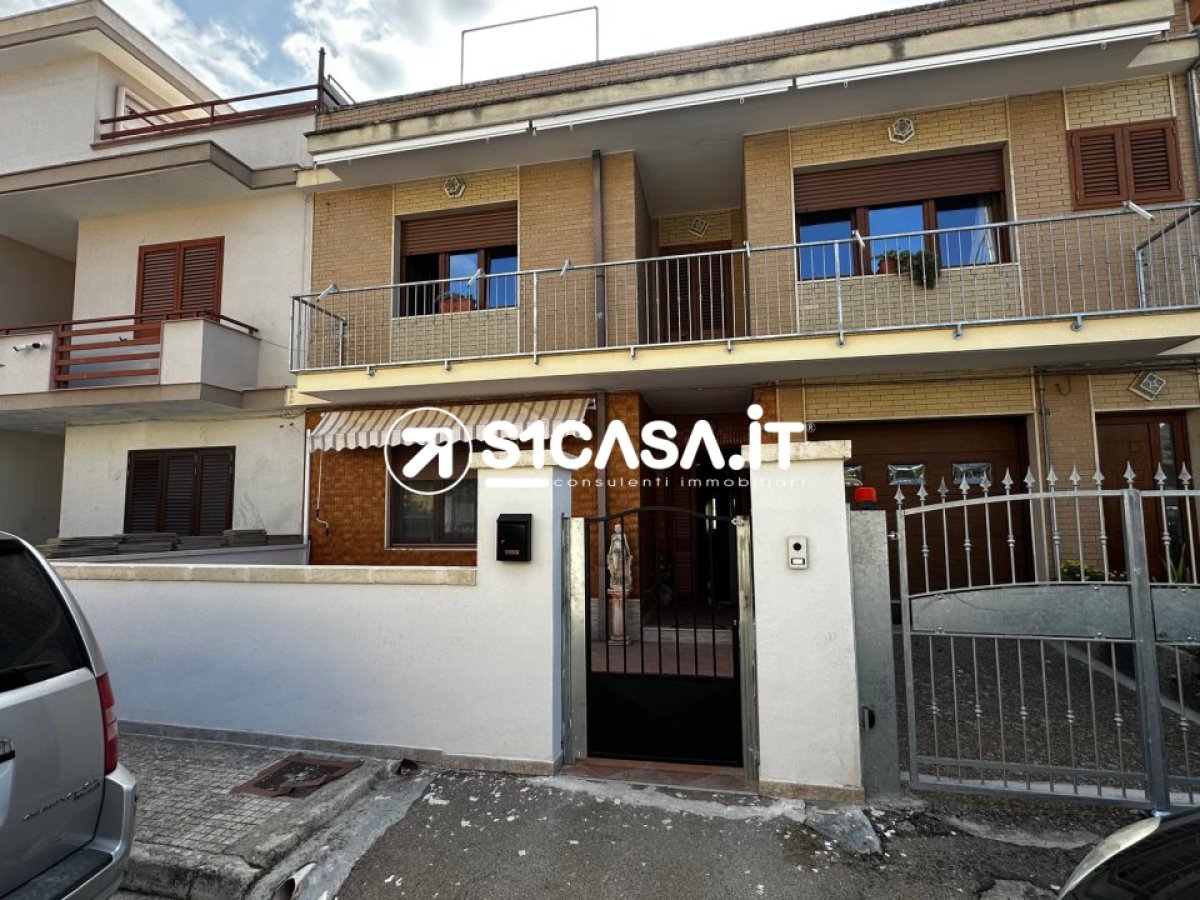 Semi-detached house for Sale Narḍ Lecce, Sale Semi-detached house Narḍ