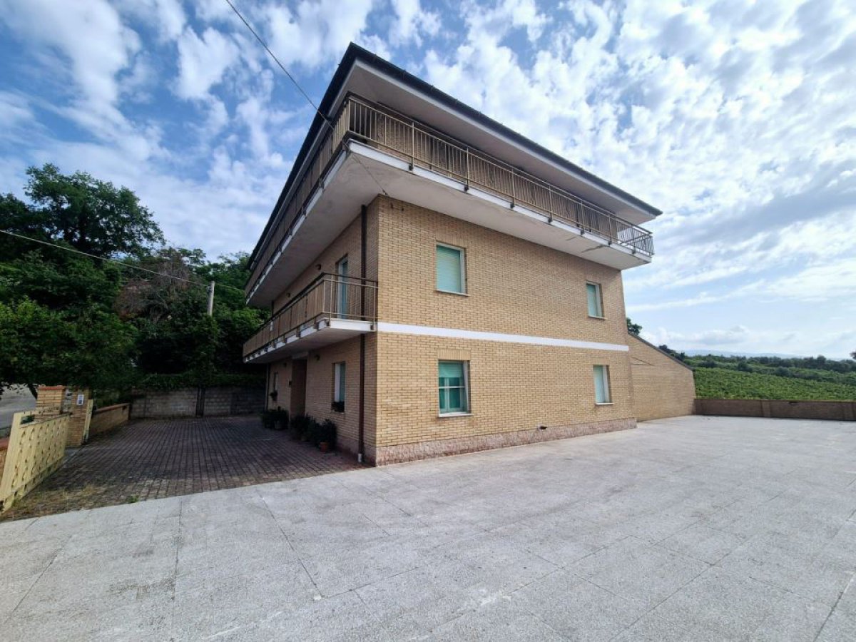 Villa for Sale Vacri Chieti, Sale Villa Vacri