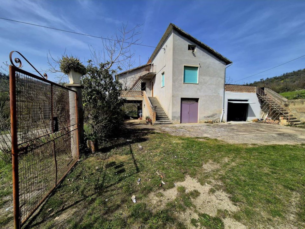 Villa for Sale Loreto Aprutino Pescara, Sale Villa Loreto Aprutino