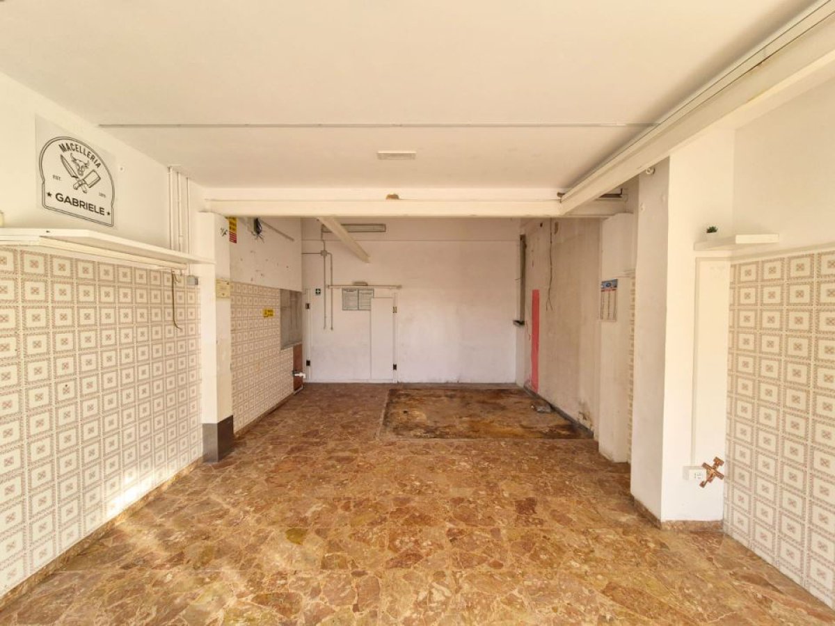 Shop/Commercial space for Sale Miglianico Chieti, Sale Shop/Commercial space Miglianico