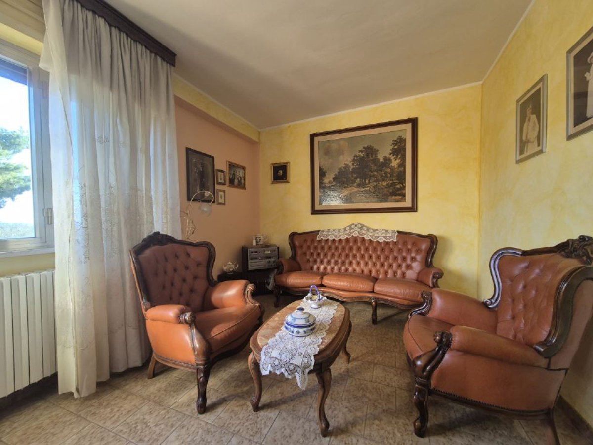 Cottage/Hamlet for Sale Loreto Aprutino Pescara, Sale Cottage/Hamlet Loreto Aprutino