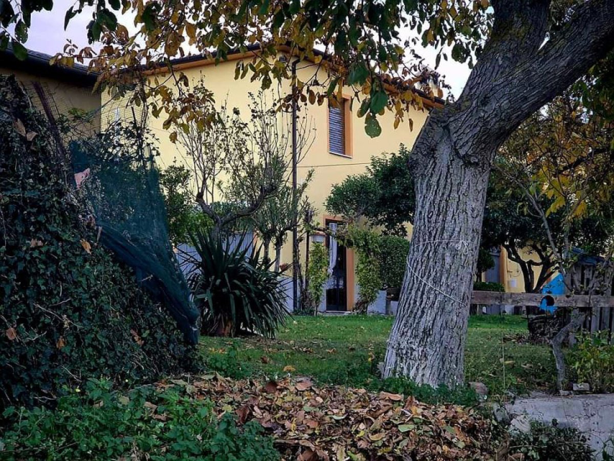 Cottage/Hamlet for Sale Loreto Aprutino Pescara, Sale Cottage/Hamlet Loreto Aprutino