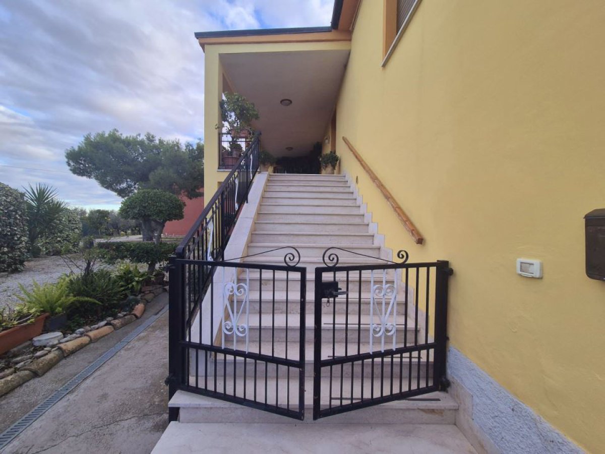 Cottage/Hamlet for Sale Loreto Aprutino Pescara, Sale Cottage/Hamlet Loreto Aprutino