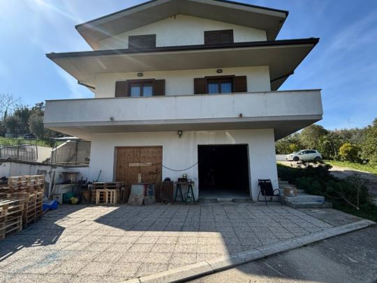 Villa for Sale San Giovanni Teatino Chieti, Sale Villa San Giovanni Teatino