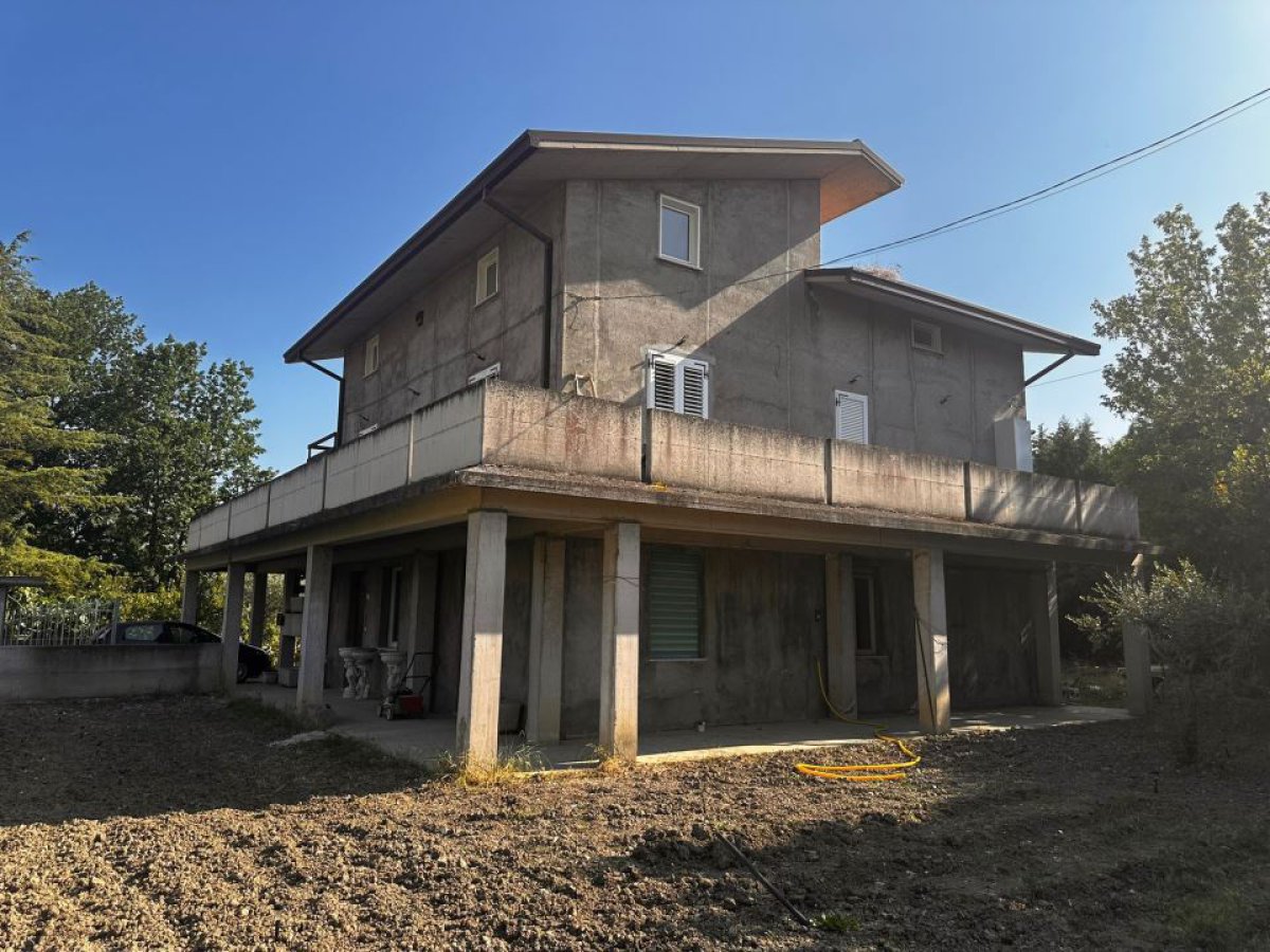 Villa for Sale Casoli Chieti, Sale Villa Casoli