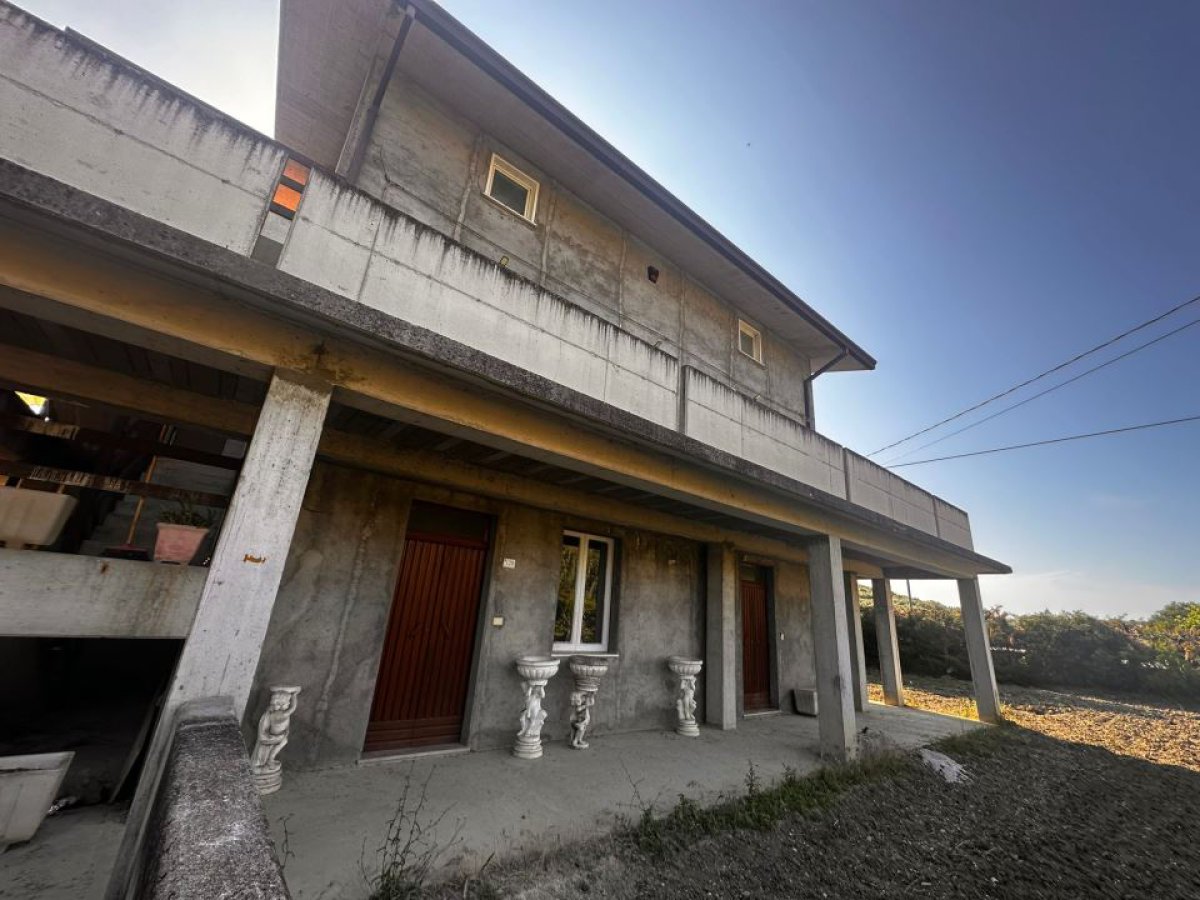 Villa for Sale Casoli Chieti, Sale Villa Casoli