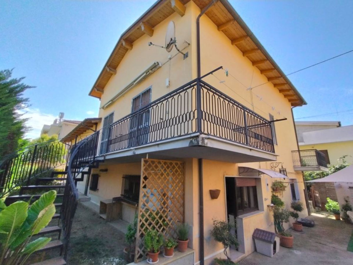 Villa for Sale Pescara Pescara, Sale Villa Pescara