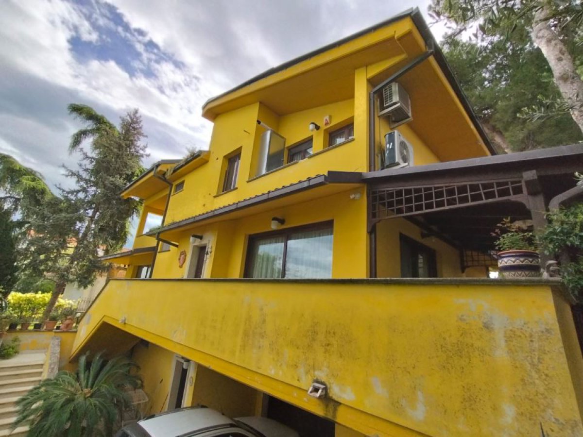 Villa for Sale Pescara Pescara, Sale Villa Pescara