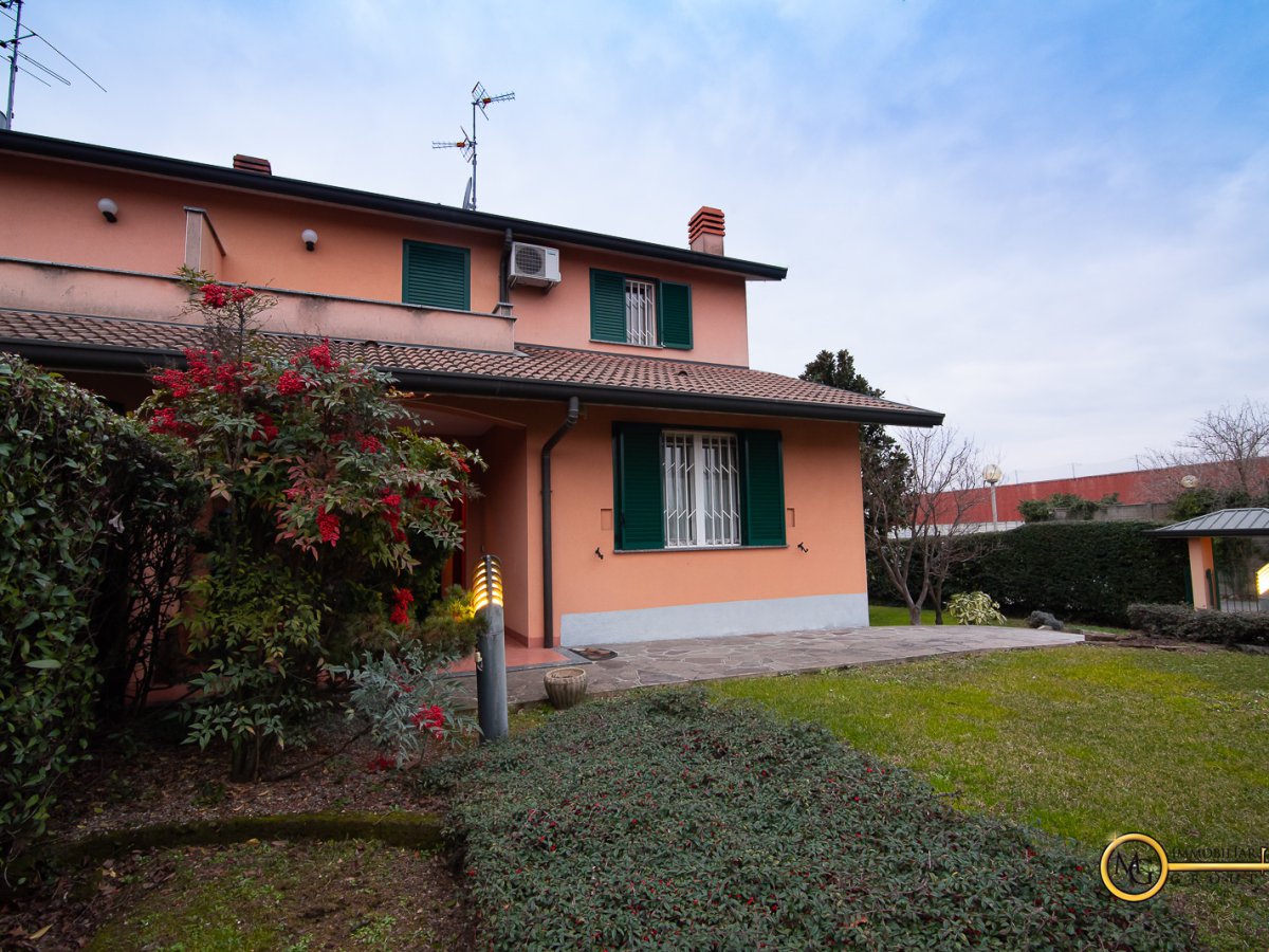 Villa for Sale Vignate Milan, Sale Villa Vignate