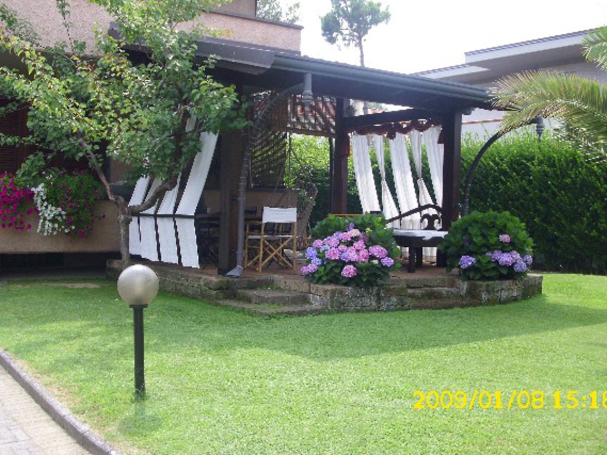 Villa for Sale Massa Massa-Carrara, Sale Villa Marina di Massa