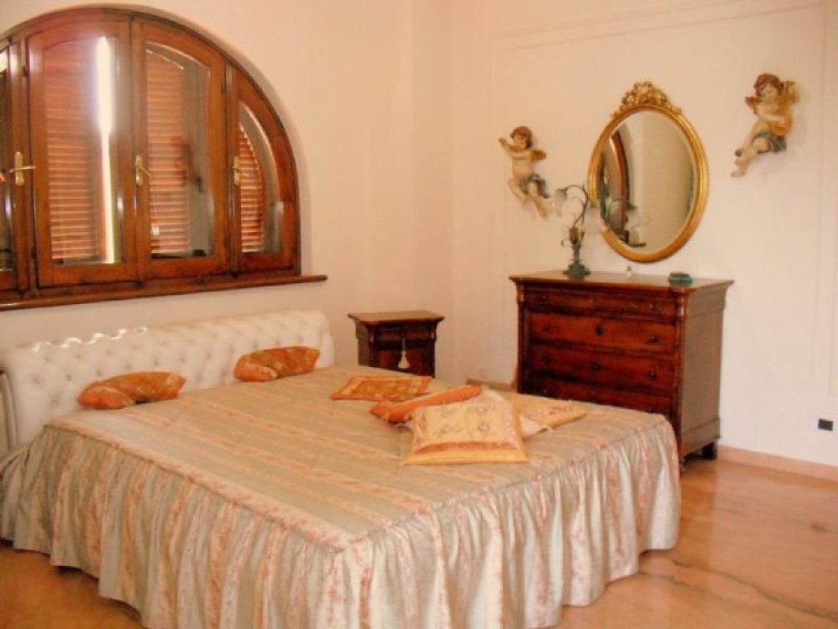 Villa for Sale Massa Massa-Carrara, Sale Villa Marina di Massa