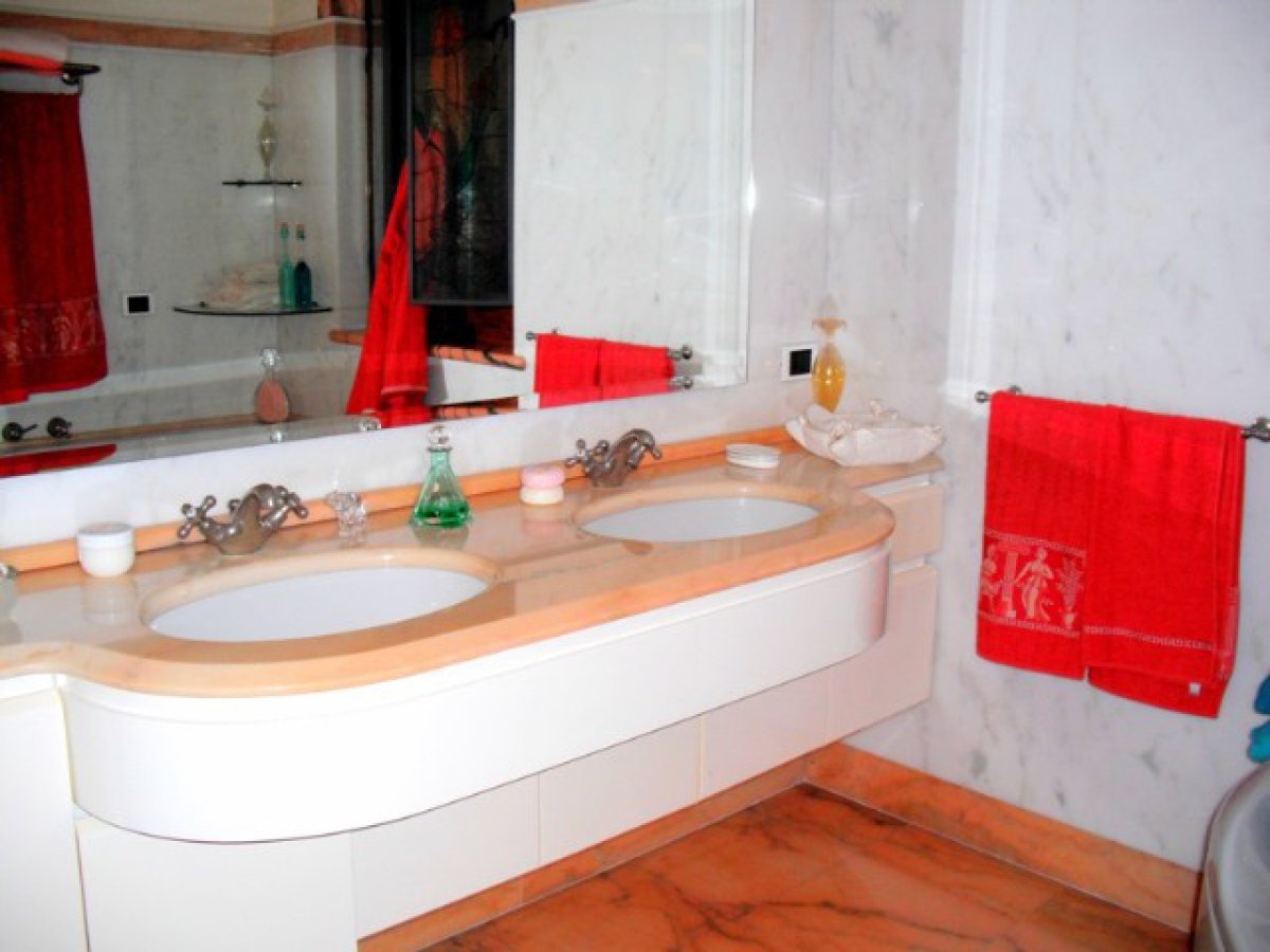 Villa for Sale Massa Massa-Carrara, Sale Villa Marina di Massa