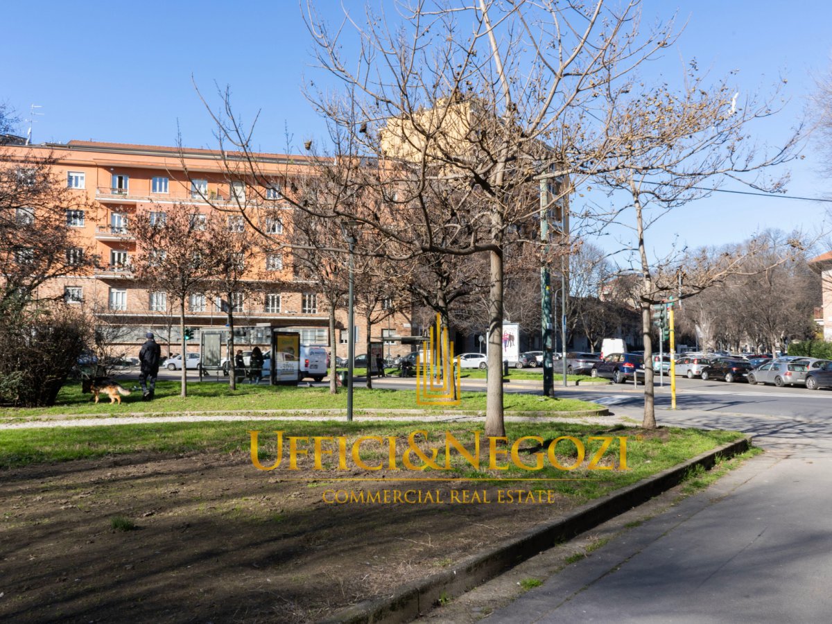 Shop/Commercial space for Sale Milano Milan, Sale Shop/Commercial space Milano