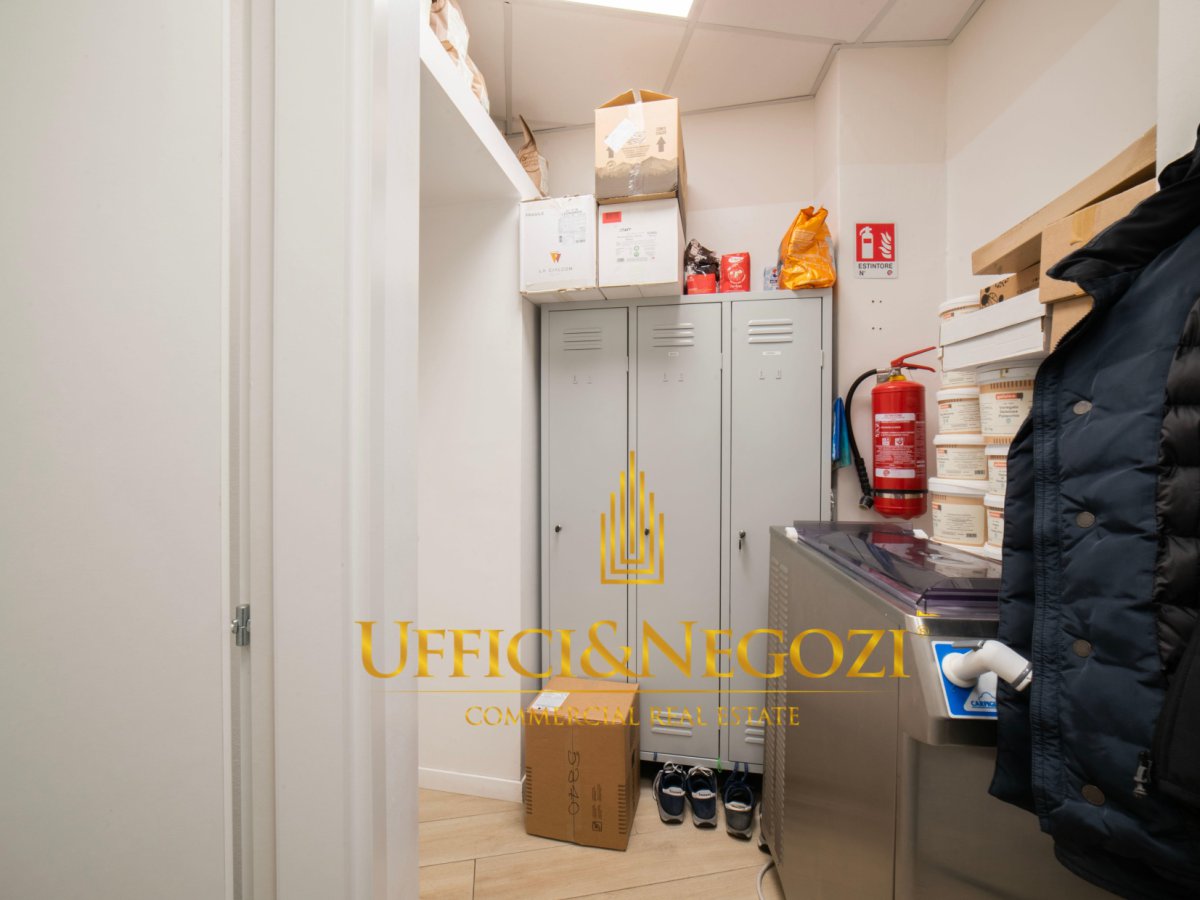 Shop/Commercial space for Sale Milano Milan, Sale Shop/Commercial space Milano