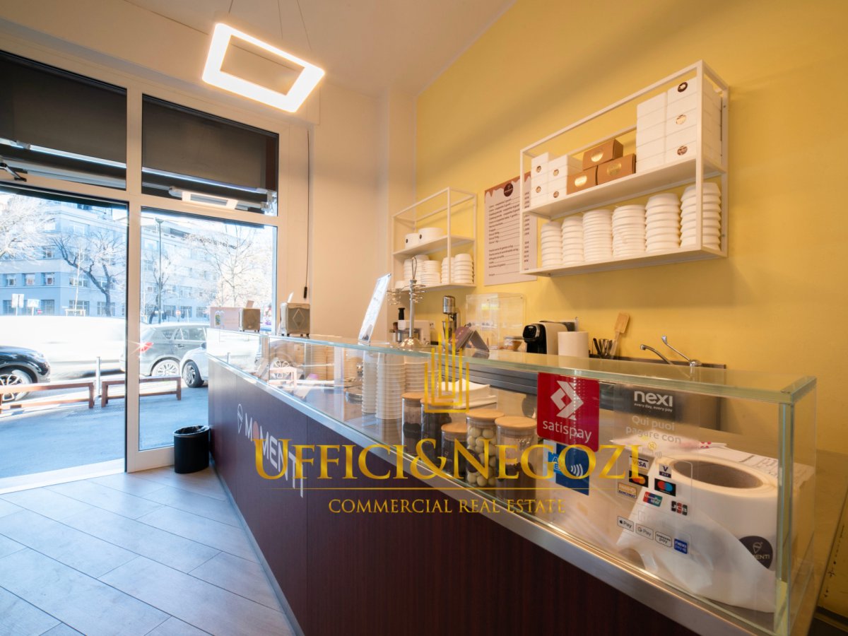 Shop/Commercial space for Sale Milano Milan, Sale Shop/Commercial space Milano
