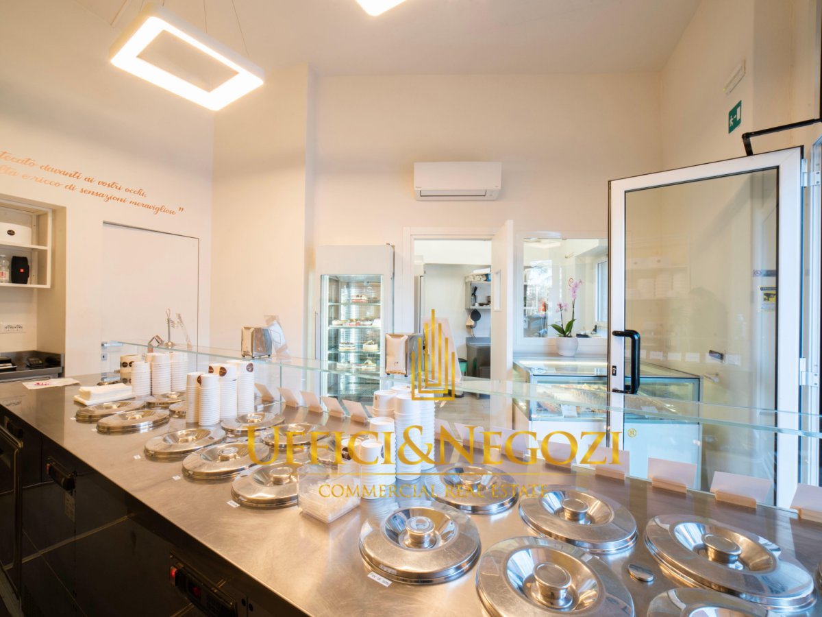 Shop/Commercial space for Sale Milano Milan, Sale Shop/Commercial space Milano