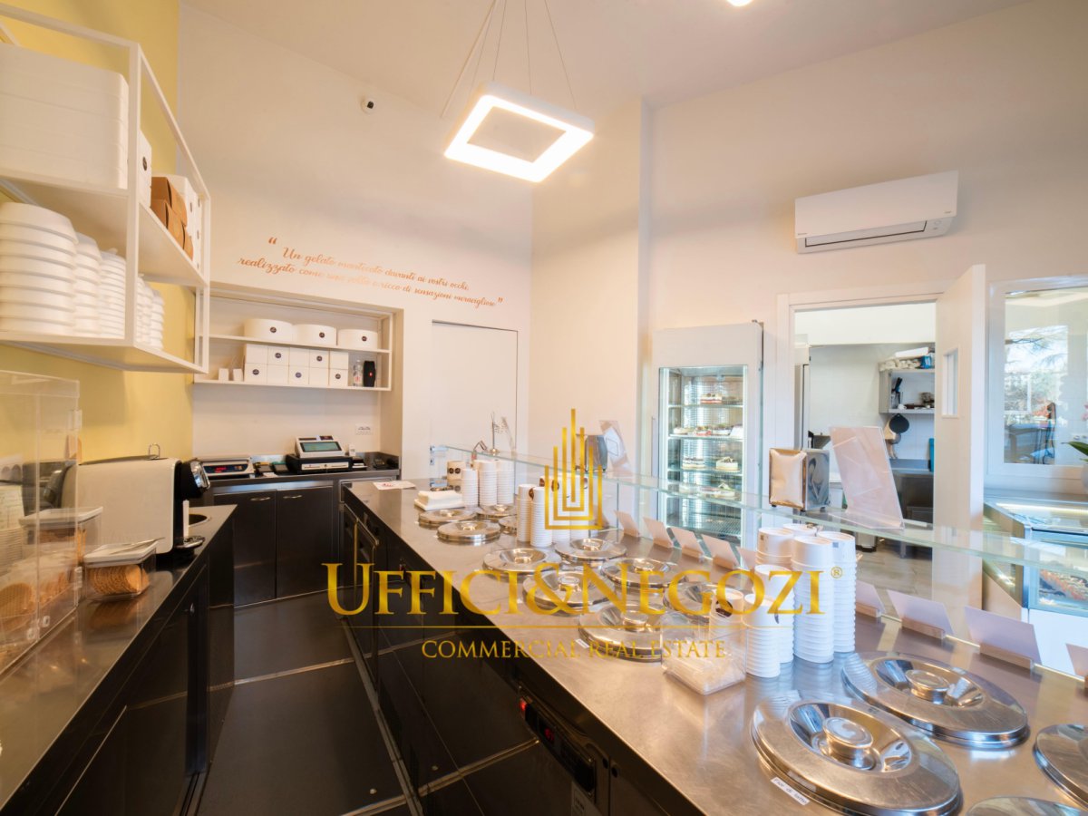 Shop/Commercial space for Sale Milano Milan, Sale Shop/Commercial space Milano