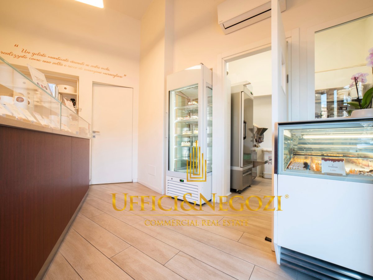 Shop/Commercial space for Sale Milano Milan, Sale Shop/Commercial space Milano