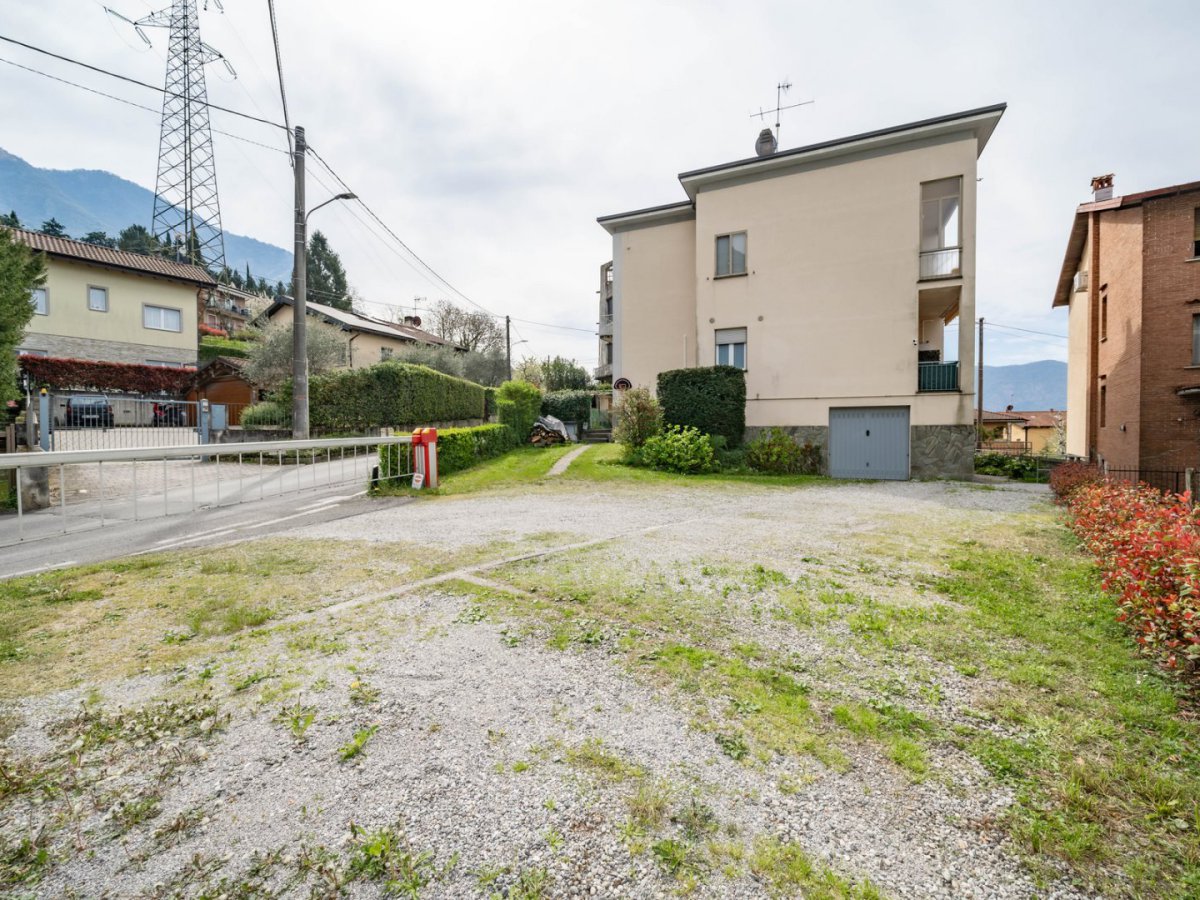 Apartament/Flats for Sale Lierna Lecco, Sale Apartament/Flats Lierna