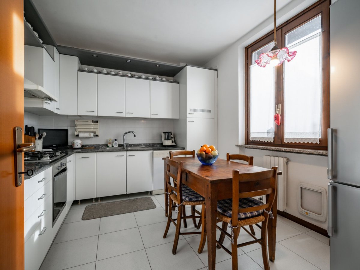 Apartament/Flats for Sale Lierna Lecco, Sale Apartament/Flats Lierna