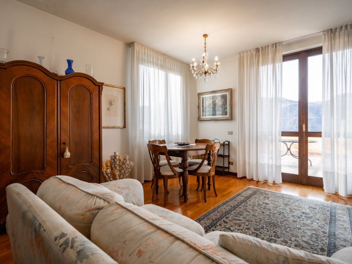 Apartament/Flats for Sale Lierna Lecco, Sale Apartament/Flats Lierna