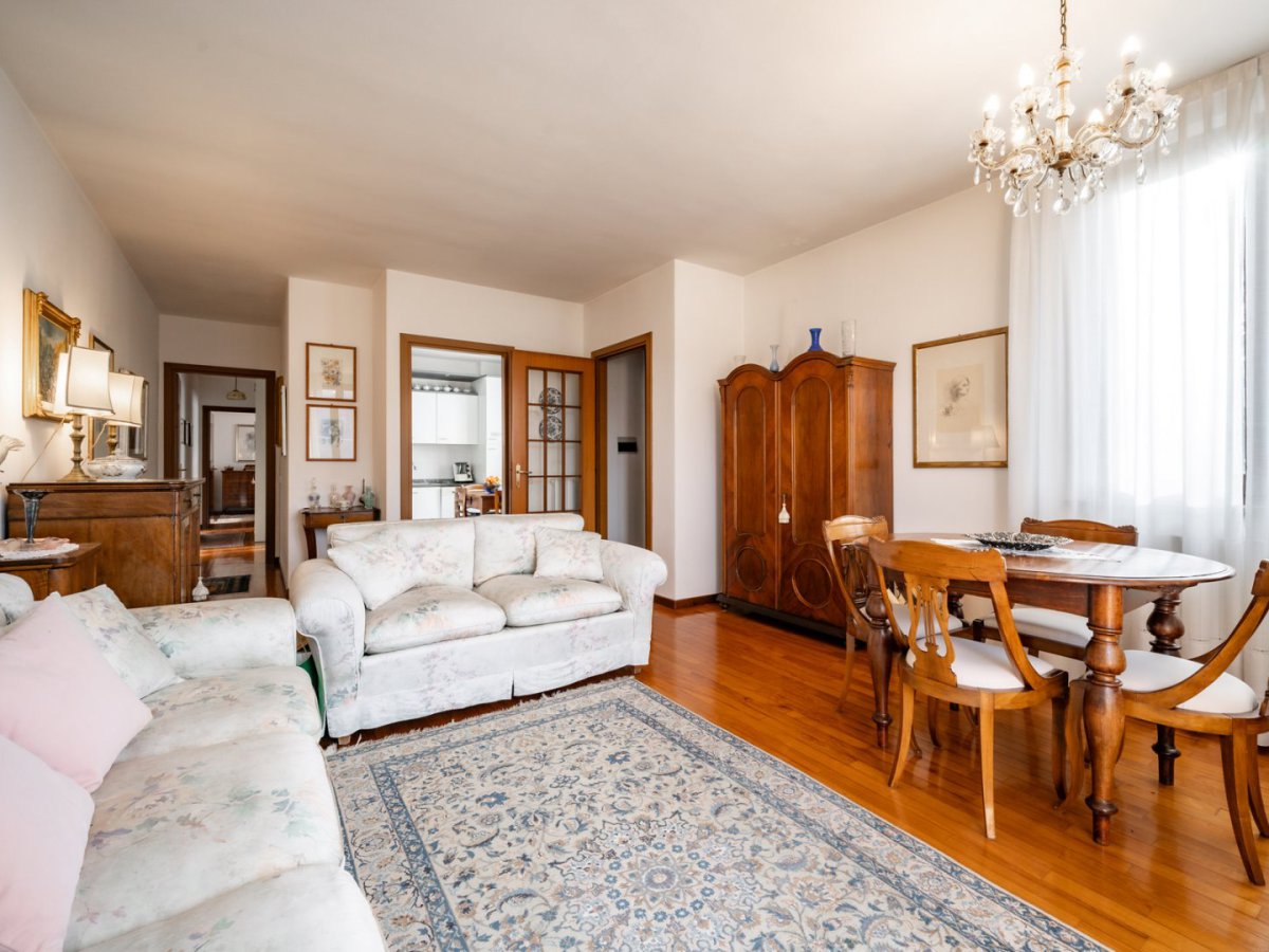 Apartament/Flats for Sale Lierna Lecco, Sale Apartament/Flats Lierna