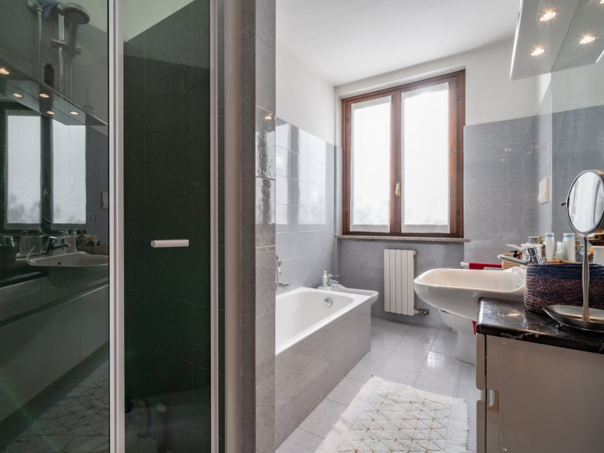 Apartament/Flats for Sale Lierna Lecco, Sale Apartament/Flats Lierna
