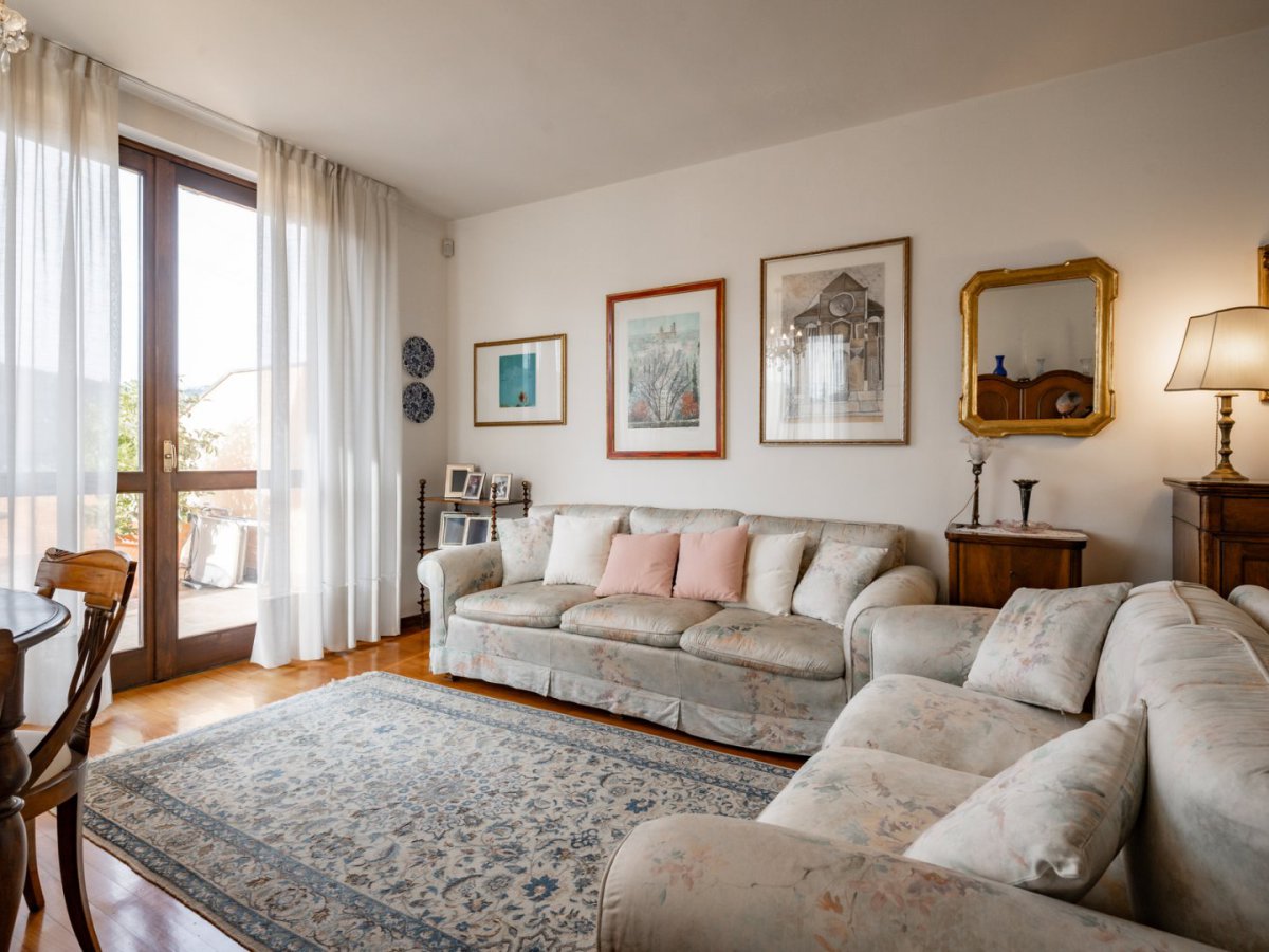 Apartament/Flats for Sale Lierna Lecco, Sale Apartament/Flats Lierna