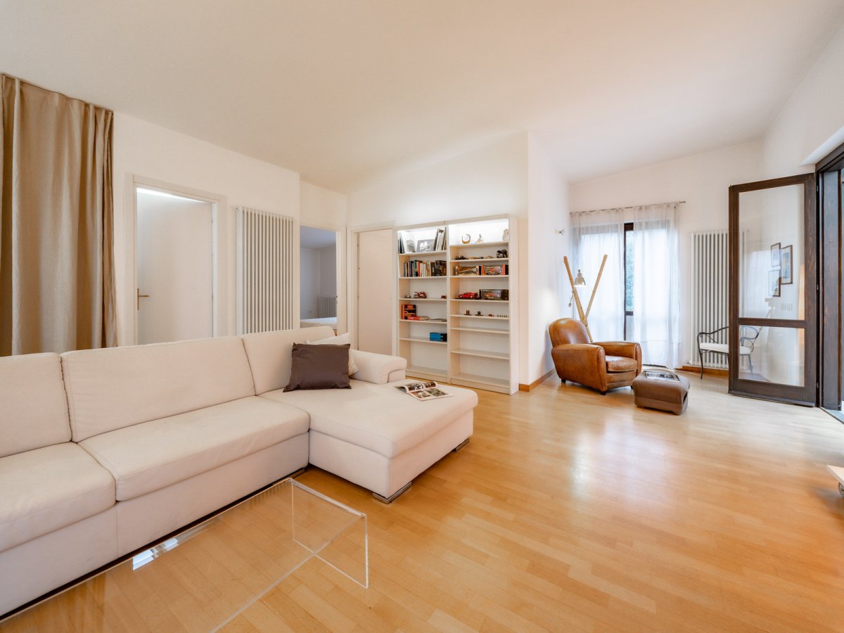 Apartament/Flats for Sale Lierna Lecco, Sale Apartament/Flats Lierna