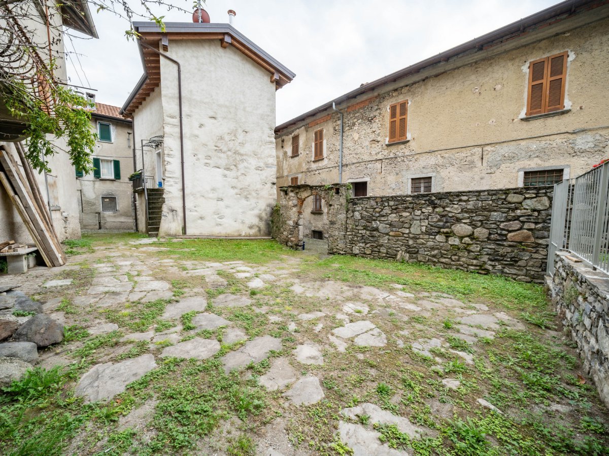 Detached for Sale Mandello del Lario Lecco, Sale Detached Mandello del Lario