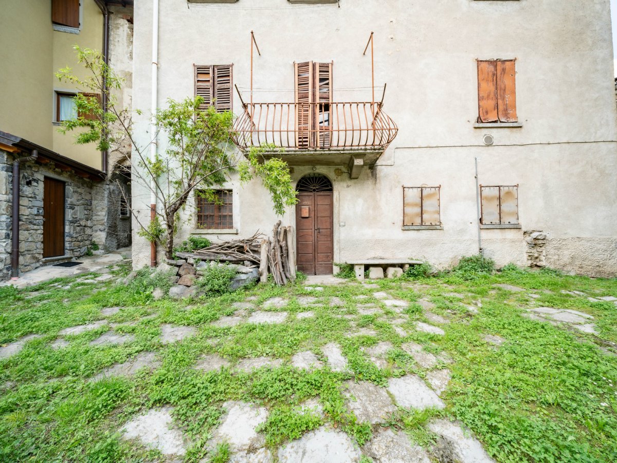 Detached for Sale Mandello del Lario Lecco, Sale Detached Mandello del Lario
