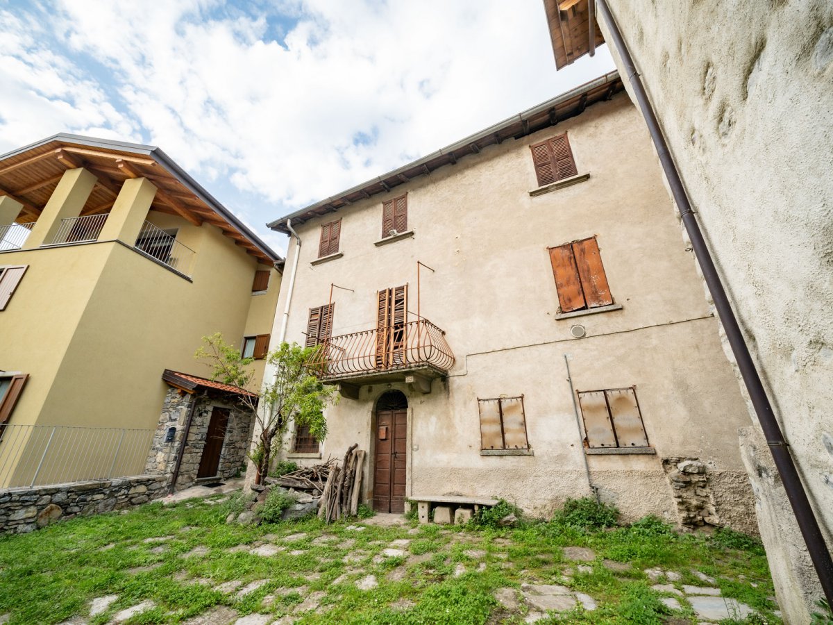 Detached for Sale Mandello del Lario Lecco, Sale Detached Mandello del Lario