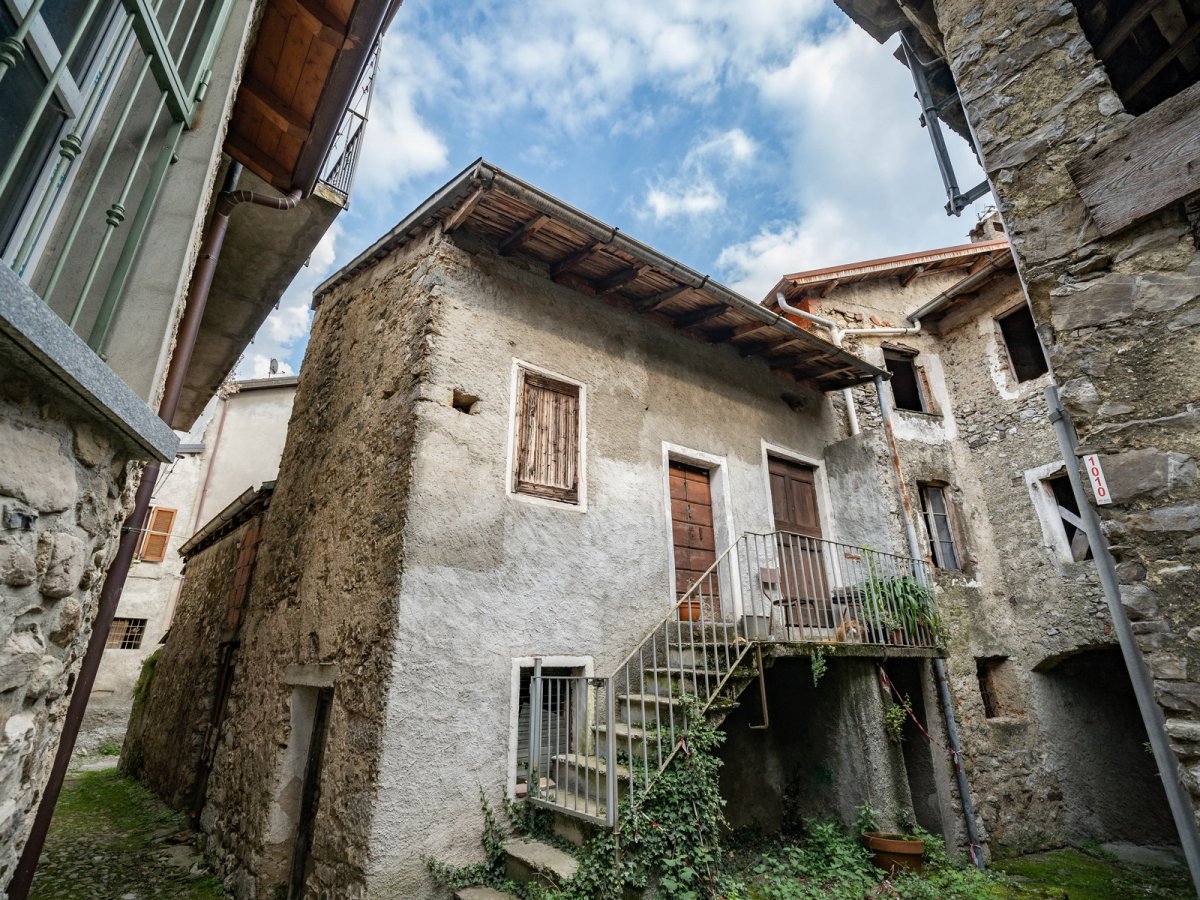 Detached for Sale Mandello del Lario Lecco, Sale Detached Mandello del Lario