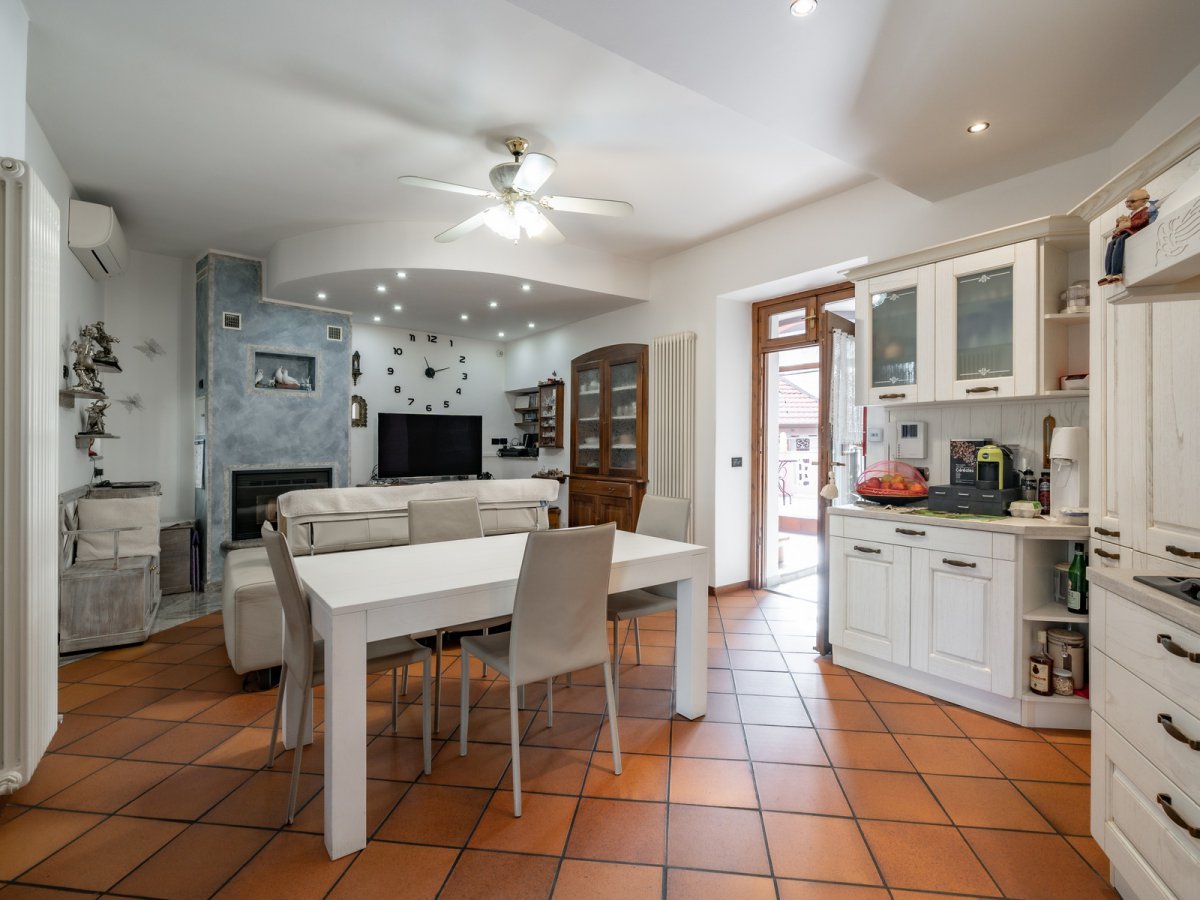 Detached for Sale Mandello del Lario Lecco, Sale Detached Mandello del Lario