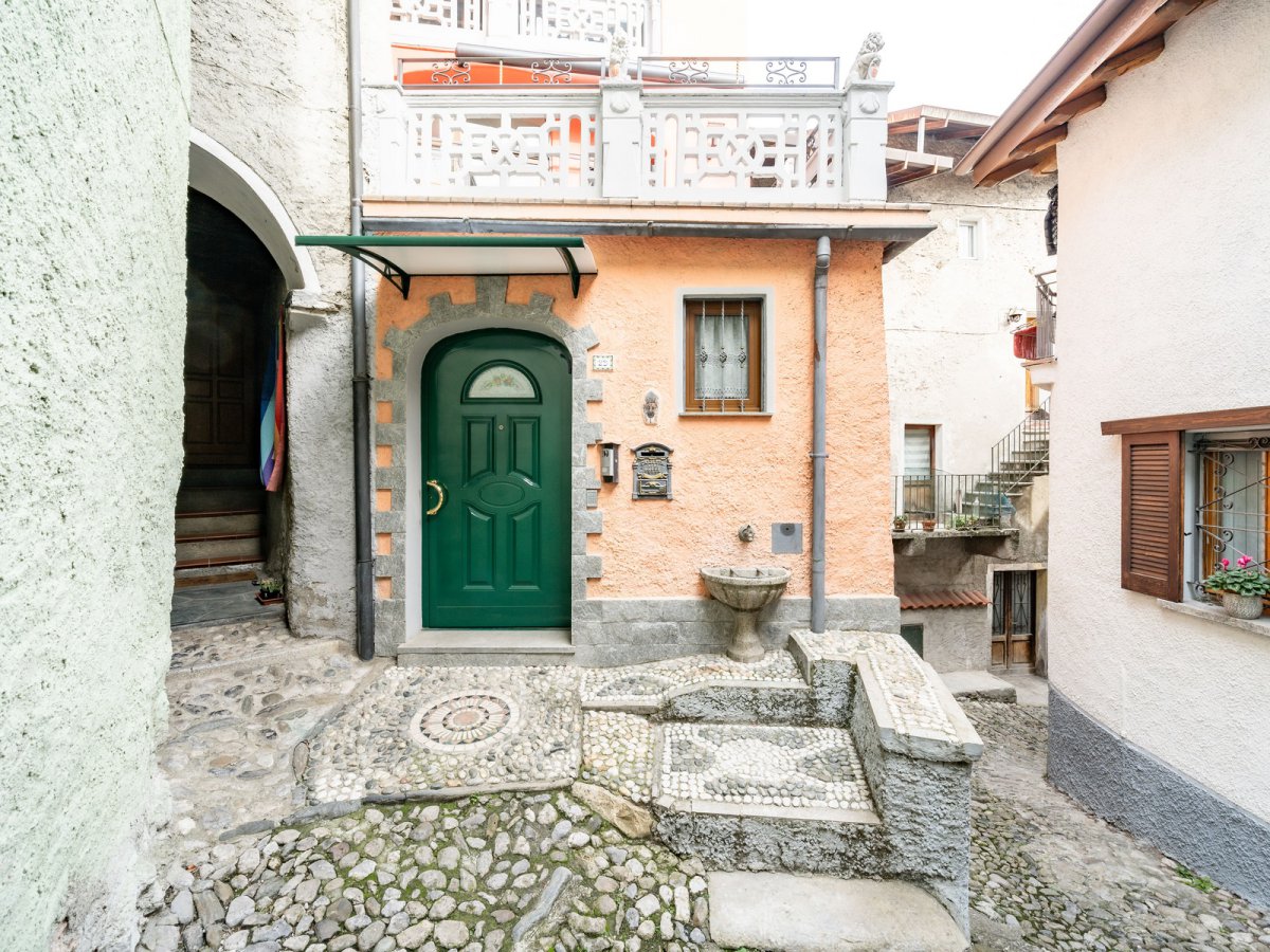 Detached for Sale Mandello del Lario Lecco, Sale Detached Mandello del Lario