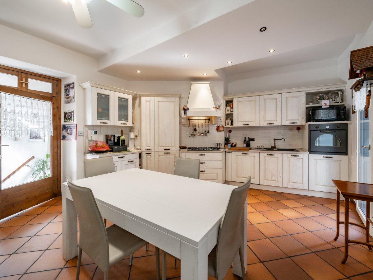 Detached for Sale Mandello del Lario Lecco, Sale Detached Mandello del Lario