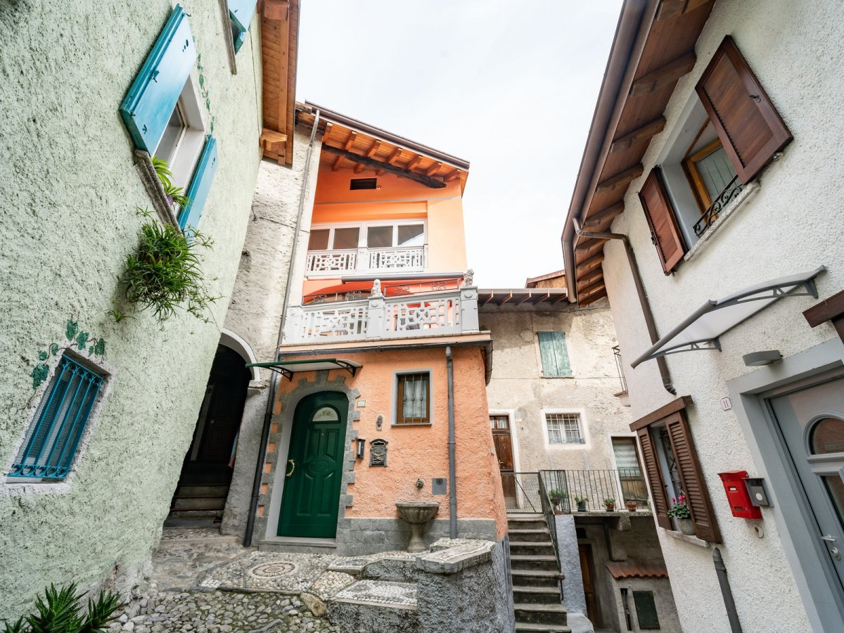 Detached for Sale Mandello del Lario Lecco, Sale Detached Mandello del Lario