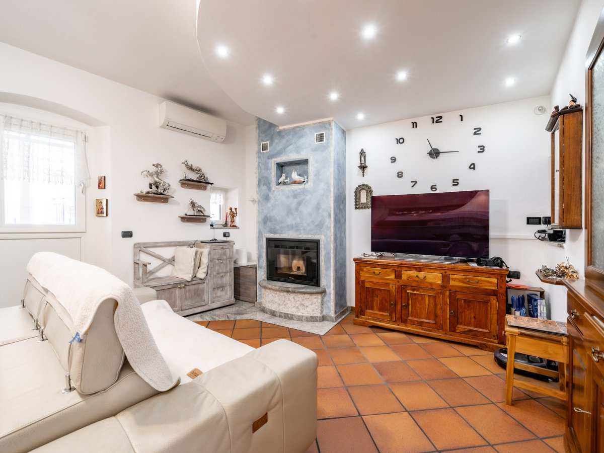 Detached for Sale Mandello del Lario Lecco, Sale Detached Mandello del Lario