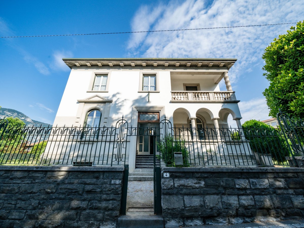 Villa for Sale Mandello del Lario Lecco, Sale Villa Mandello del Lario