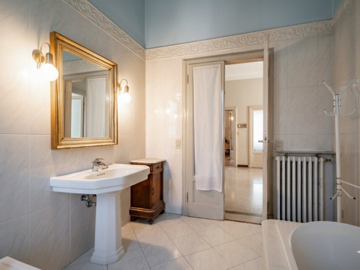 Villa for Sale Mandello del Lario Lecco, Sale Villa Mandello del Lario