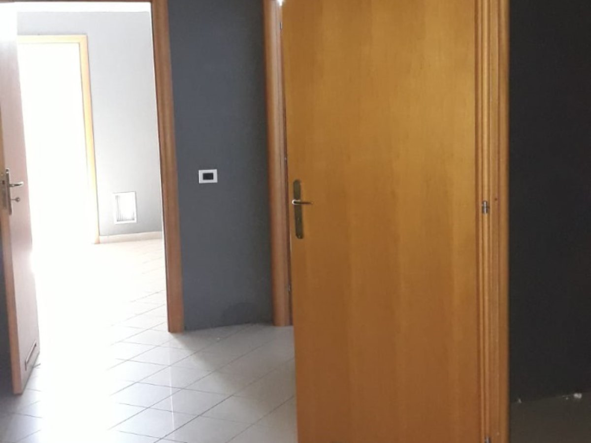 Office/Studio for Rent Casalnuovo di Napoli Naples, Rent Office/Studio Tavernanova