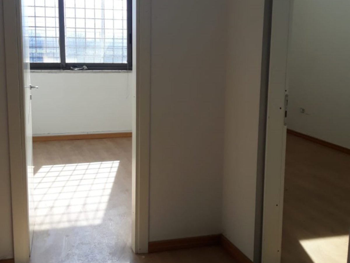 Office/Studio for Rent Casalnuovo di Napoli Naples, Rent Office/Studio Tavernanova