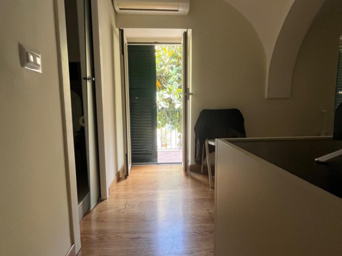 Apartament/Flats for Sale Napoli Naples, Sale Apartament/Flats Chiaia
