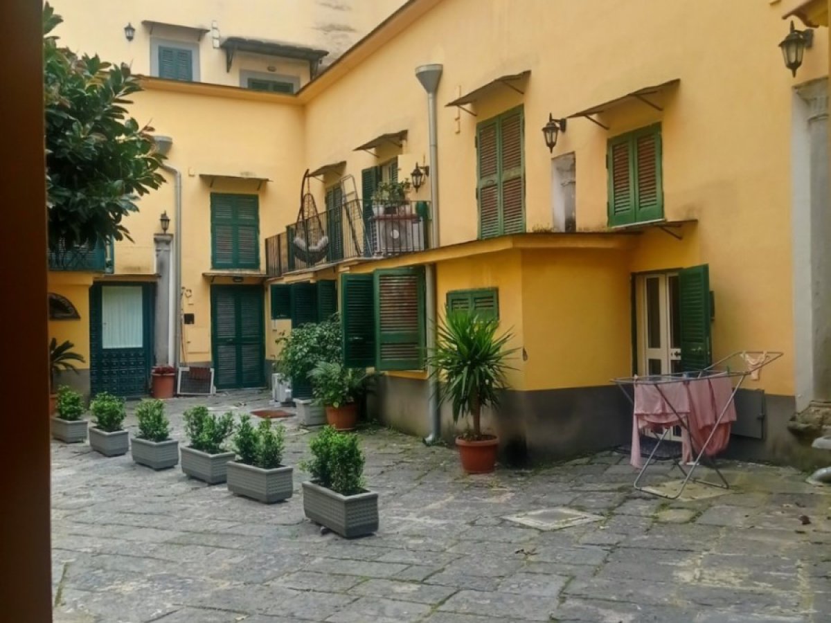 Apartament/Flats for Sale Napoli Naples, Sale Apartament/Flats Chiaia