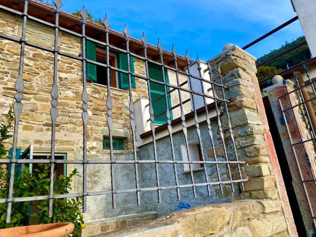 Semi-detached house for Sale La Spezia La Spezia, Sale Semi-detached house La Spezia