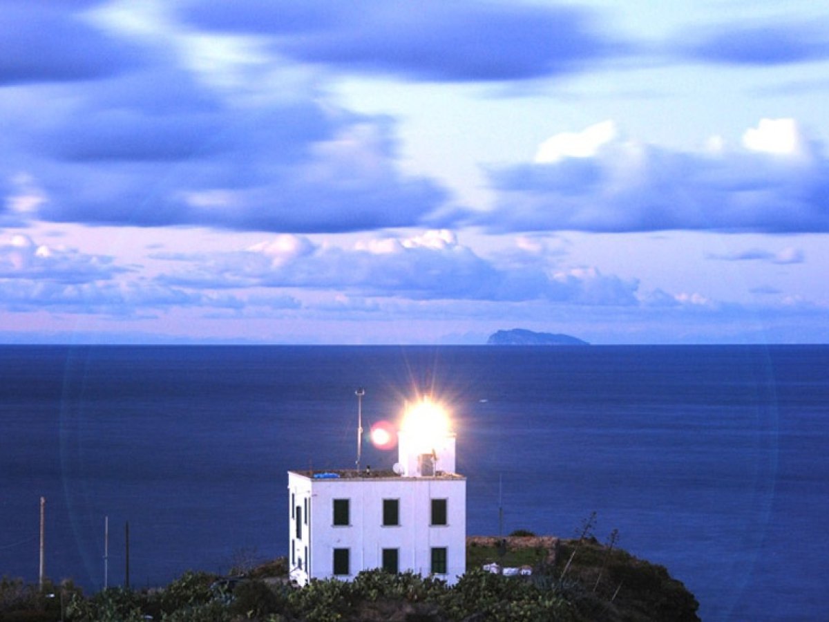 Semi-detached house for Sale Capraia Isola Livorno, Sale Semi-detached house Capraia Isola