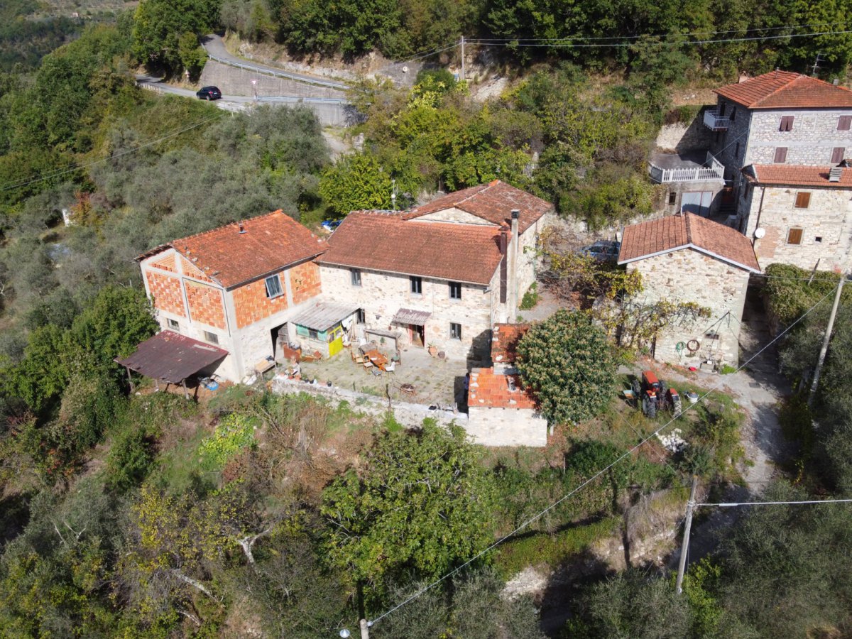 Cottage/Hamlet for Sale Casola in Lunigiana Massa-Carrara, Sale Cottage/Hamlet Casola in Lunigiana
