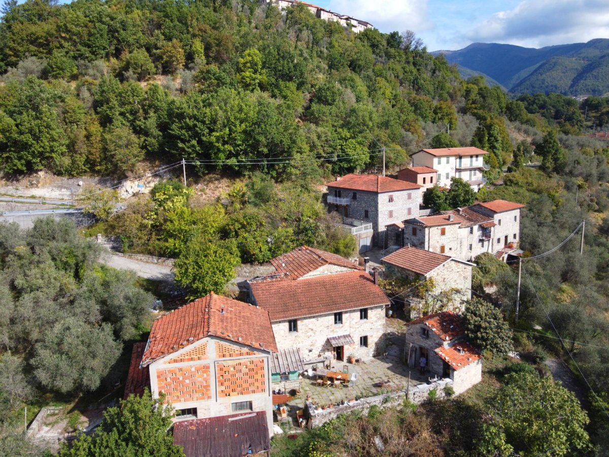 Cottage/Hamlet for Sale Casola in Lunigiana Massa-Carrara, Sale Cottage/Hamlet Casola in Lunigiana